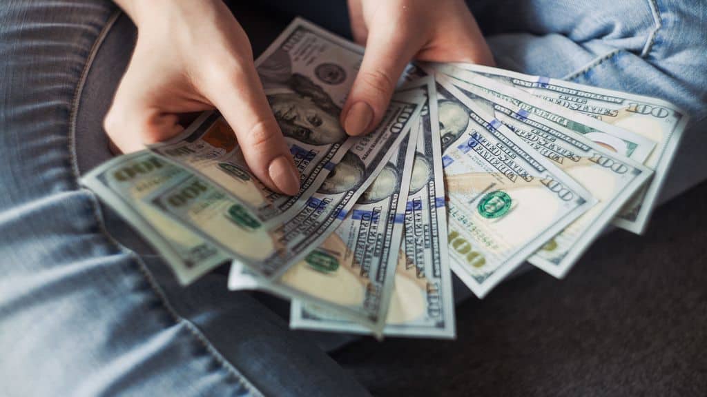 Dolar