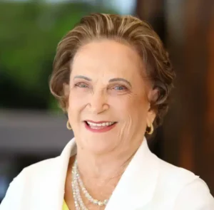 Foto de Lúcia Maggi, uma dos bilionários mais velhos do Brasil