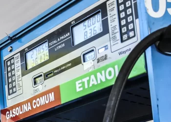 Preço do etanol sobe em 14 estados e no DF; confira