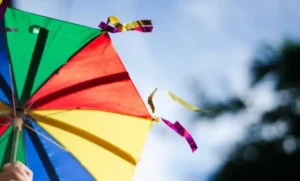Carnaval é feriado? Confira regras sobre folga e hora extra