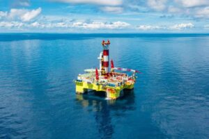 Estatal chinesa anuncia descoberta de grande campo de petróleo