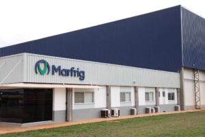 Se a operação para a Minerva comprar a Marfrig for concluída, aumentará sua capacidade de abate e desossa para 42.439 cabeças por dia. - Marfrig