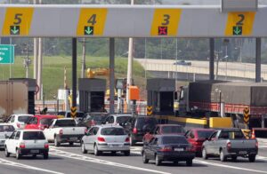 Pix e cartões serão aceitos como pagamento nas rodovias federais