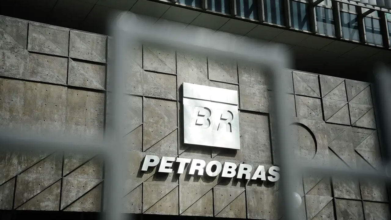 CVM instaura processo para investigar fatos sobre a Petrobras
