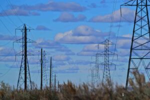 Aneel reduz tarifas de energia em nova estratégia de cobrança