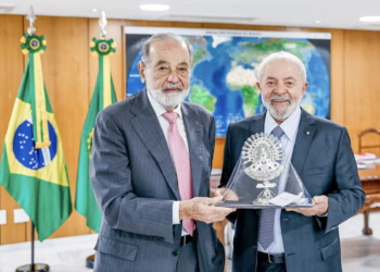 Magnata mexicano Carlos Slim e o presidente Lula no Palácio do Planalto. (Foto: Ricardo Stuckert/PR)
