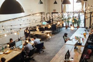 Coworkings gratuitos em SP. (Foto: Shridhar Gupta/Unsplash)