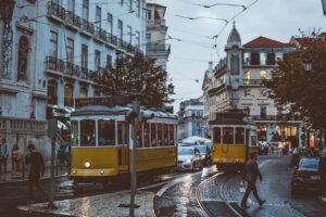 Desigualdade na Europa. (Foto: Lisa Fotios/Pexels)