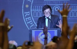 Milei e o Bitcoin. (Foto: Reprodução)