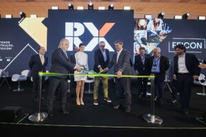 Ministro Marcio França e o Governador Tarcisio de Freitas na abertura da FEICON 2024.