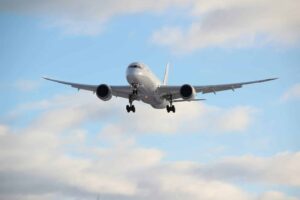 Empresas aéreas cobram apoio para uso de combustível sustentável