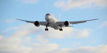 Empresas aéreas cobram apoio para uso de combustível sustentável