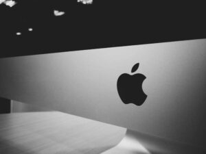apple investe