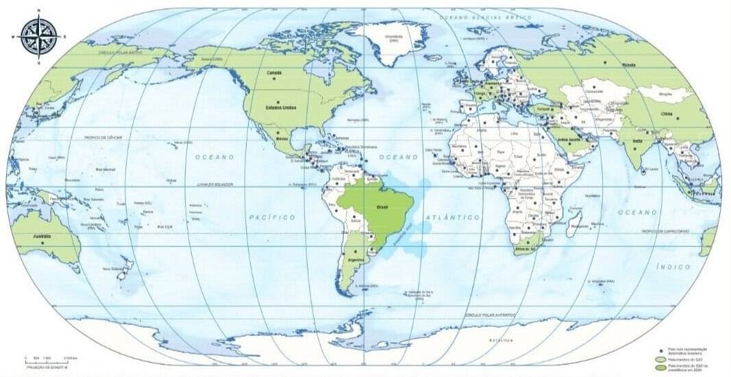 IBGE passa a vender mapa com Brasil no centro do mundo
