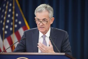 Corte de juros: Powell afirma que 'progresso da desinflação' é lento