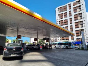 Aumento do preço da gasolina. (Imagem: Fronteira/Wikimedia Commons)