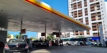 Aumento do preço da gasolina. (Imagem: Fronteira/Wikimedia Commons)