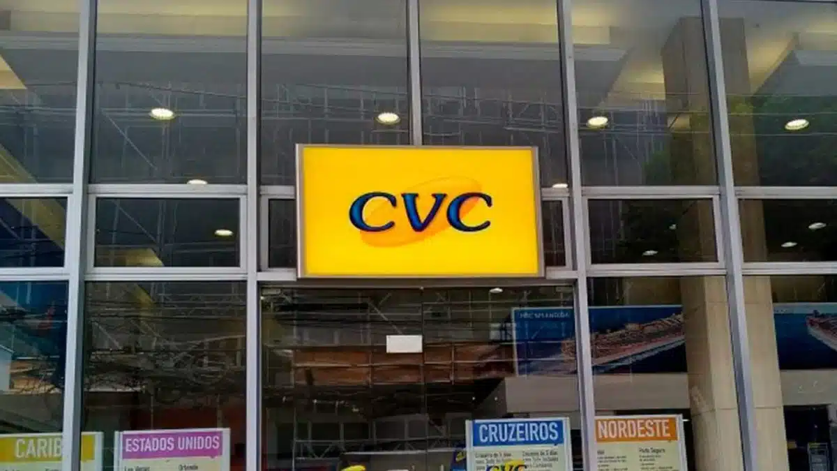 CVC reduz prejuízo em 73% e registra crescimento na receita