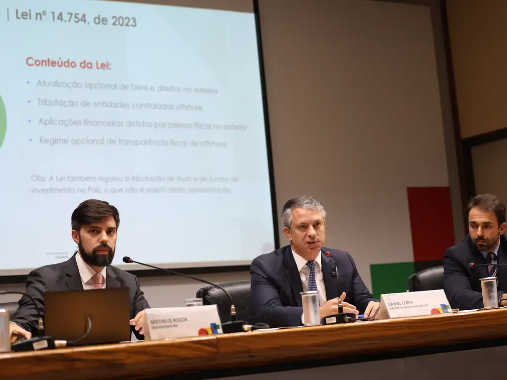 Daniel Loria e equipe da Receita Federal lançam 'split payment'. (Foto: José Cruz/Agência Brasil)