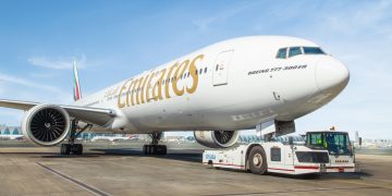 Emirates distribui bônus equivalente a 5 meses de salário aos funcionários