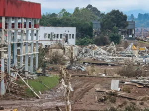 Enchentes - Chuvas - Destruição - Meio Ambiente - Rio Grande do Sul - Linha Branca