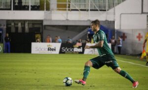 Entenda a redução das dívidas dos clubes. (Imagem: Douglas Teixeira/Wikimedia Commons)