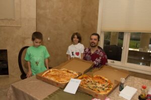 Laszlo Hanyecz e as pizzas 'milionárias'. (Imagem: Divulgação/Livecoins)