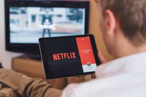 Netflix eleva preços de assinatura no Brasil sem aviso prévio
