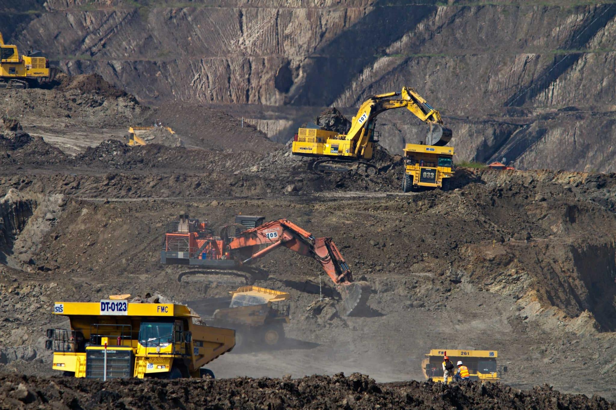 Mineradoras registram alta e criticam novo imposto