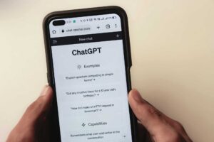 OpenAI considera liberar criação de conteúdo adulto com IA
