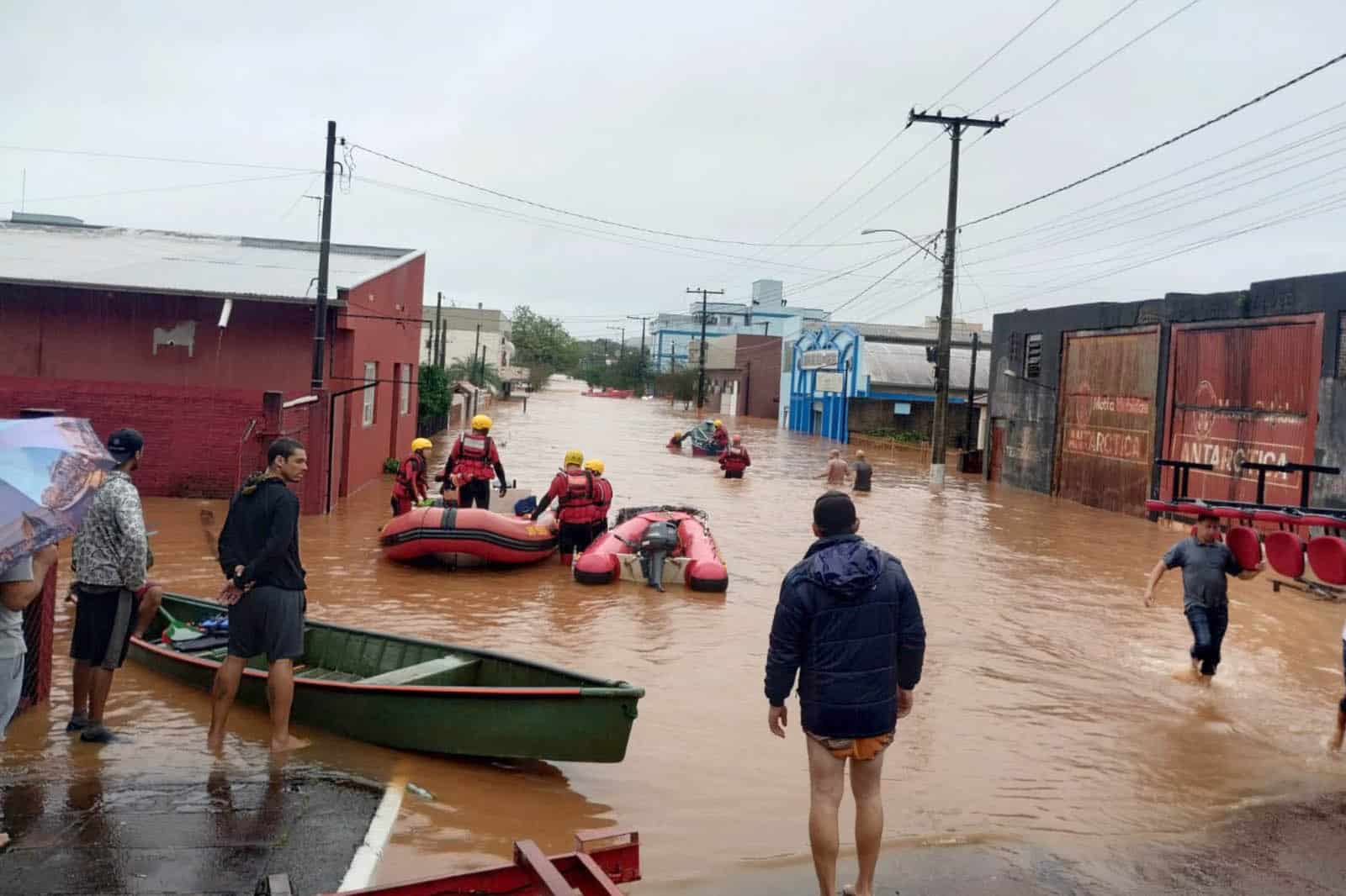 Caixa libera Fundo de Garantia a afetados por enchentes no RS
