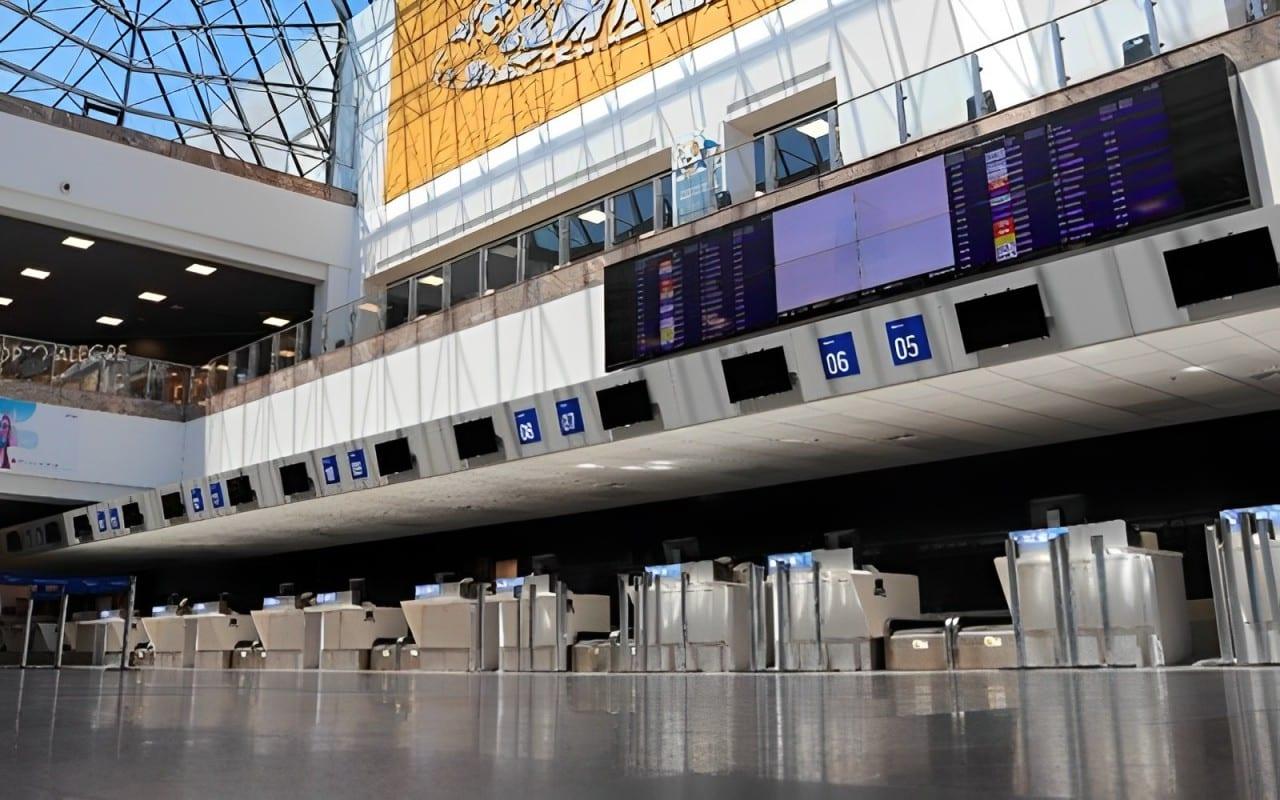 Aeroporto de Porto Alegre irá retomar embarque e desembarque