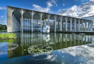 Concurso diplomata 2024: anunciadas 50 vagas com salário de R$ 20.926,98