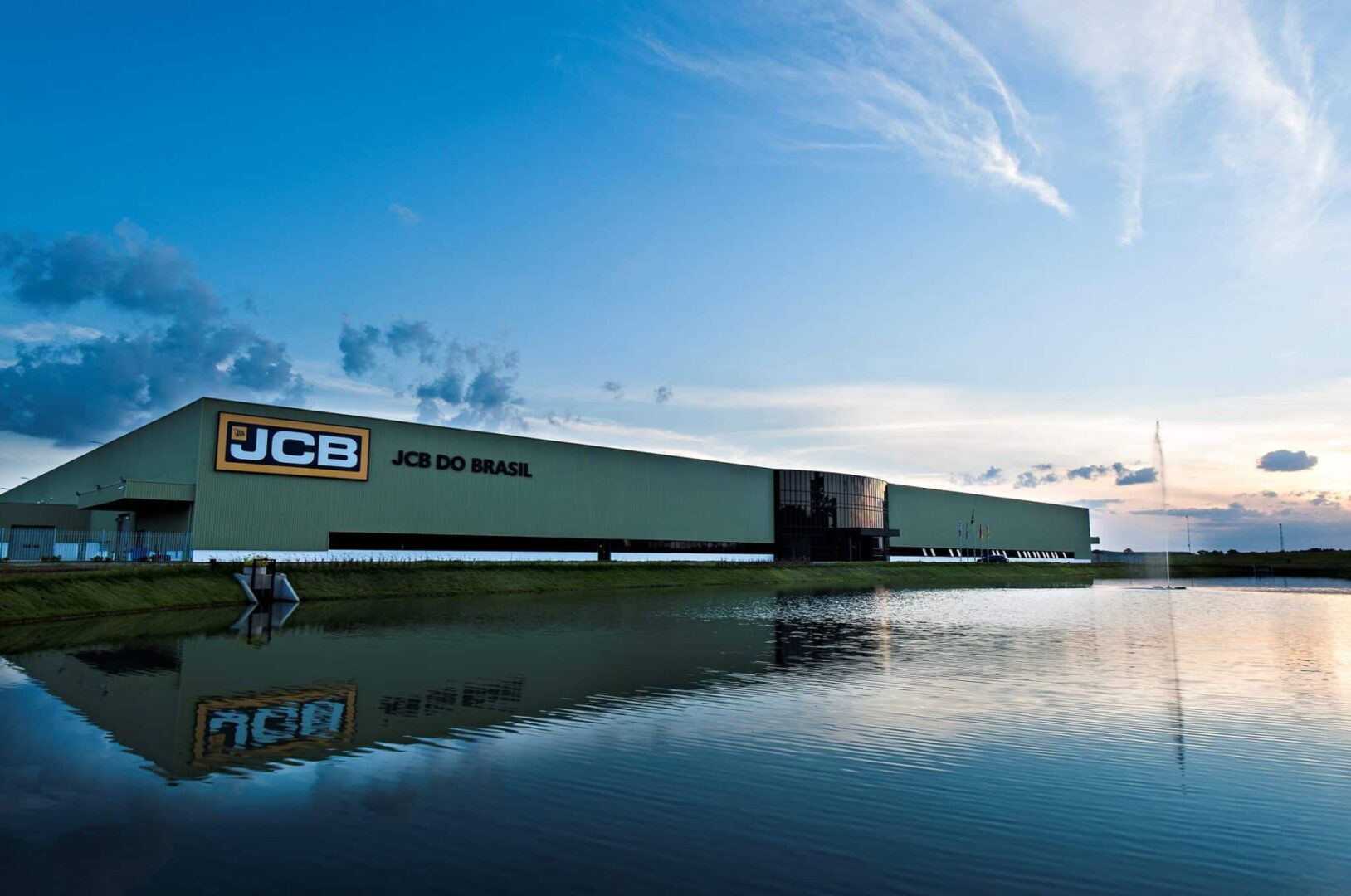 Entenda investimento milionário da britânica JCB no Brasil. (Foto: Divulgação/JCB)