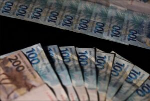 Arrecadação federal tem recorde.