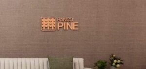O Banco Pine foi o primeiro banco médio brasileiro a abrir seu capital na B3.