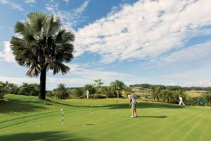 Pagando até R$ 650 mil, golfe ganha adeptos entre executivos no Brasil