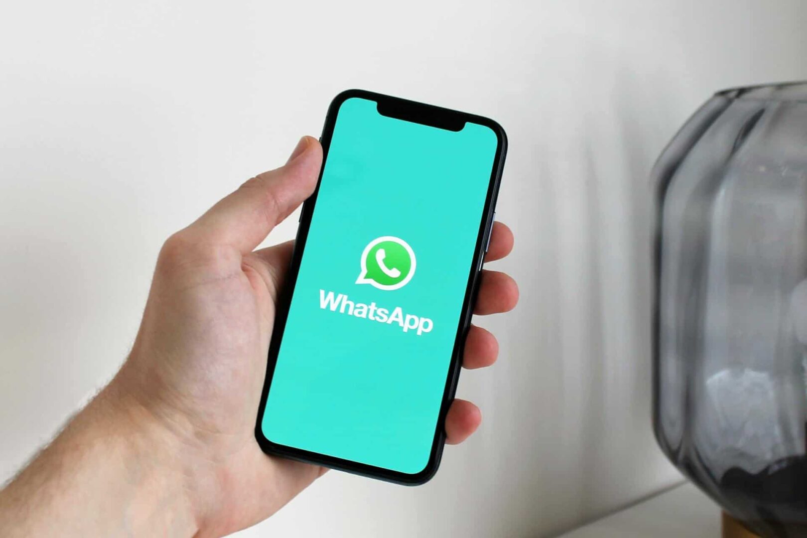 Whatsapp atualiza plataforma com IA para empresários