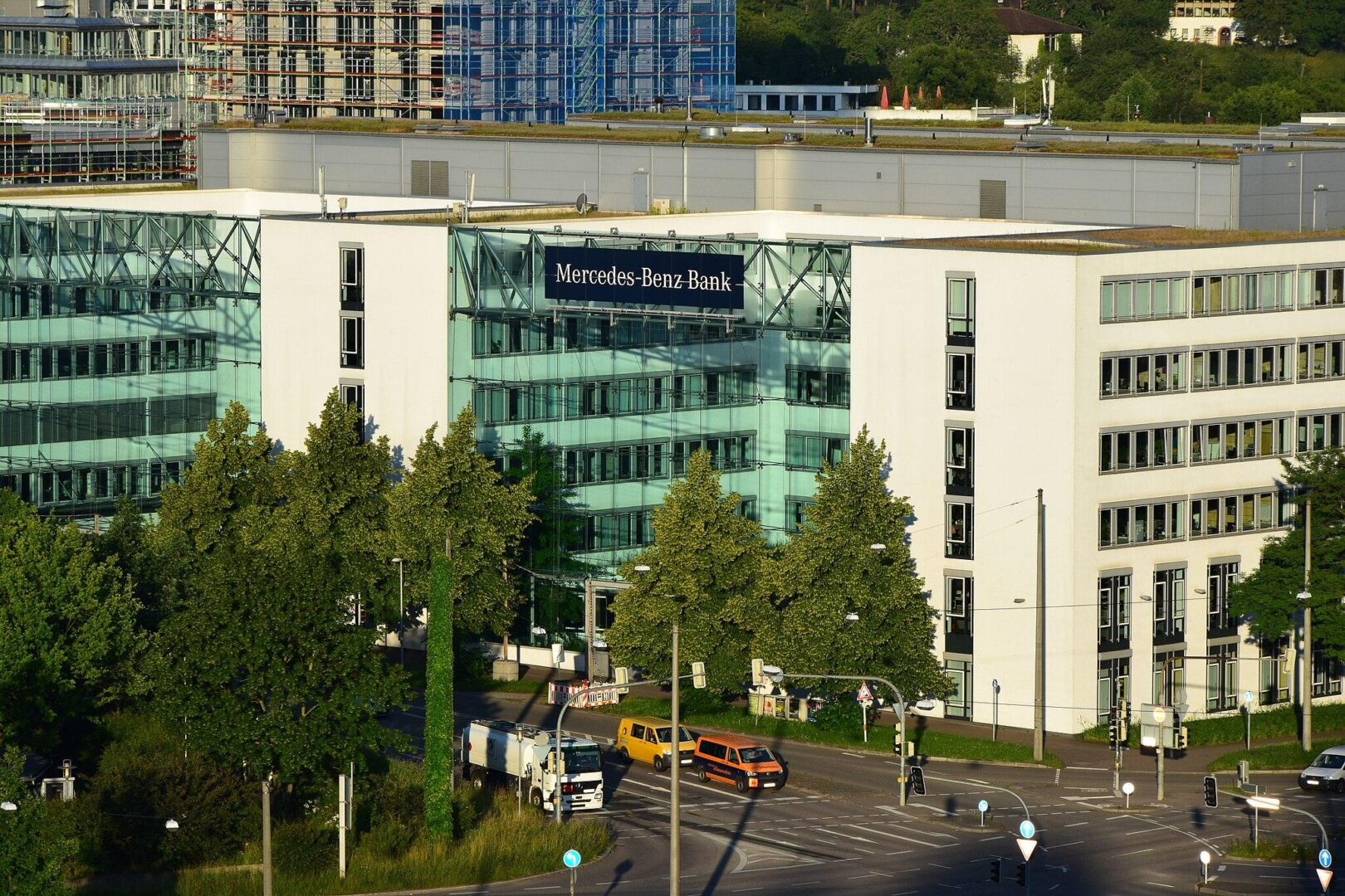 Banco Mercedes-Benz inaugura linha de crédito sustentável em parceria com o BNDES. (Foto: MSeses/Wikimedia Commons)