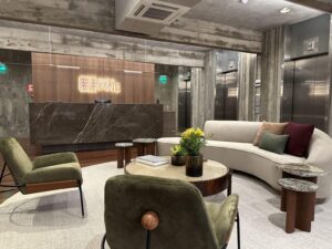 Banco Pine