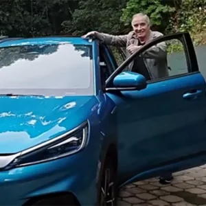 Eike Batista carro elétrico BYD Yuan Plus.