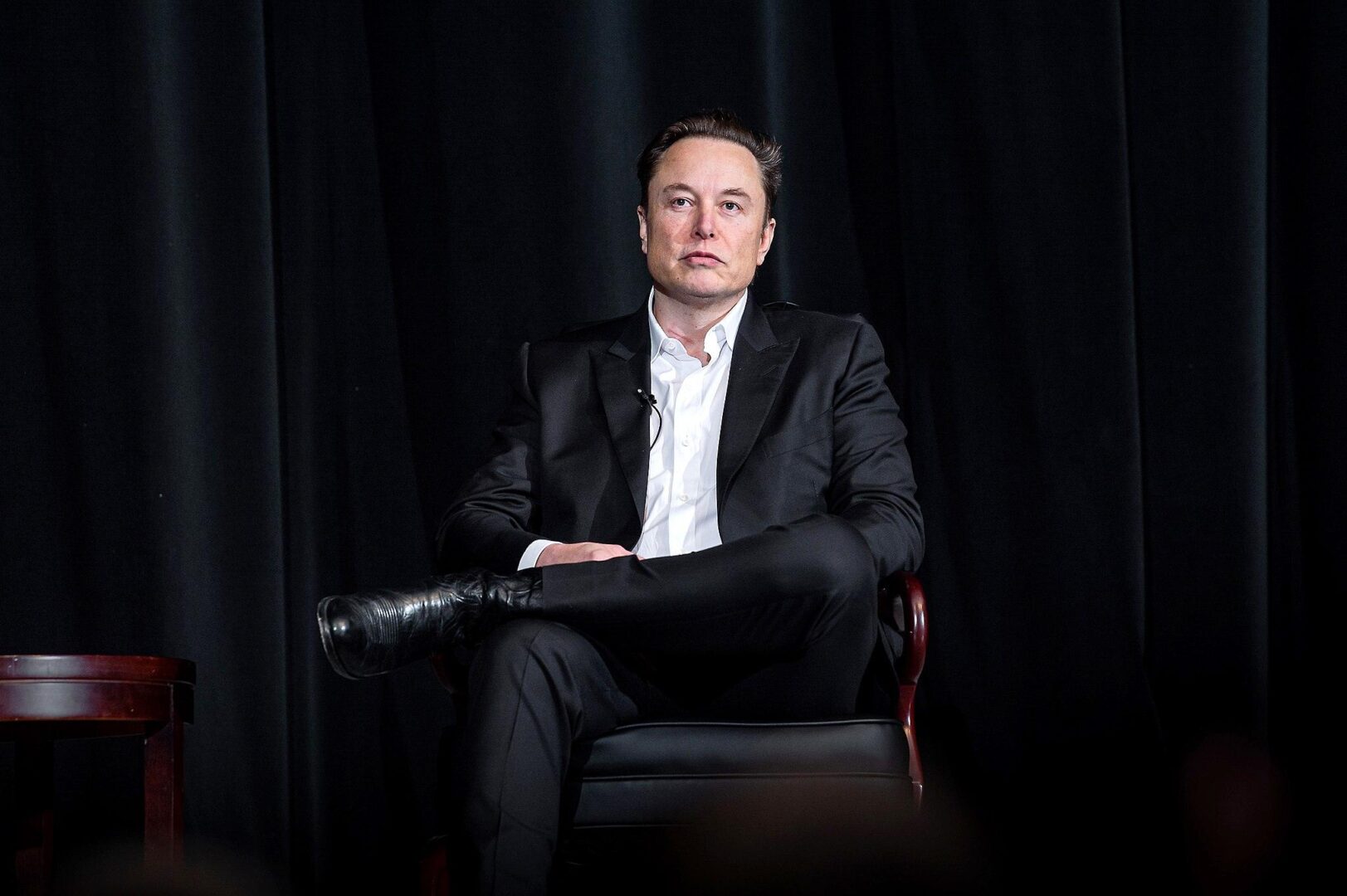 Elon Musk anuncia doação milionária a Donald Trump, que concorre a presidência dos EUA pelo partido republicano. (Foto: Trevor Cokley/Wikimedia Commons)