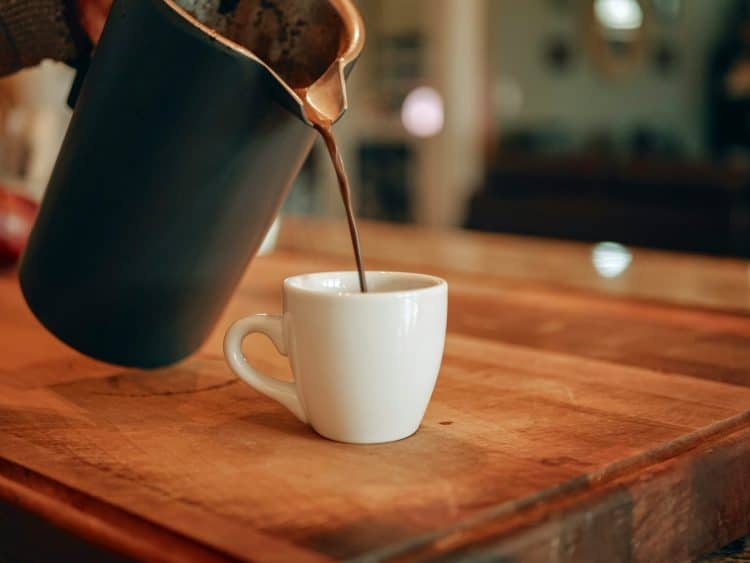Governo divulga 24 lotes de café impróprios para consumo