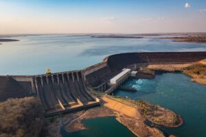 Termelétricas em alerta vermelho devido a período de seca. (Foto: SPIC Brasil/Wikimedia Commons)