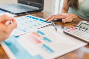 Pesquisa Firmus Banco Central; inflação superior mercado.