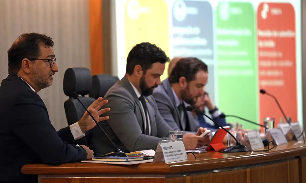 Governo Federal - Equipe econômica - Cortar - Corte - Orçamento 2025