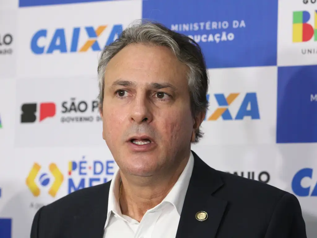Governo anuncia aporte para o programa Pé-de-Meia. Na foto, ministro da educação Camilo Santana. (Foto: Foto Rovena Rosa/Agência Brasil)