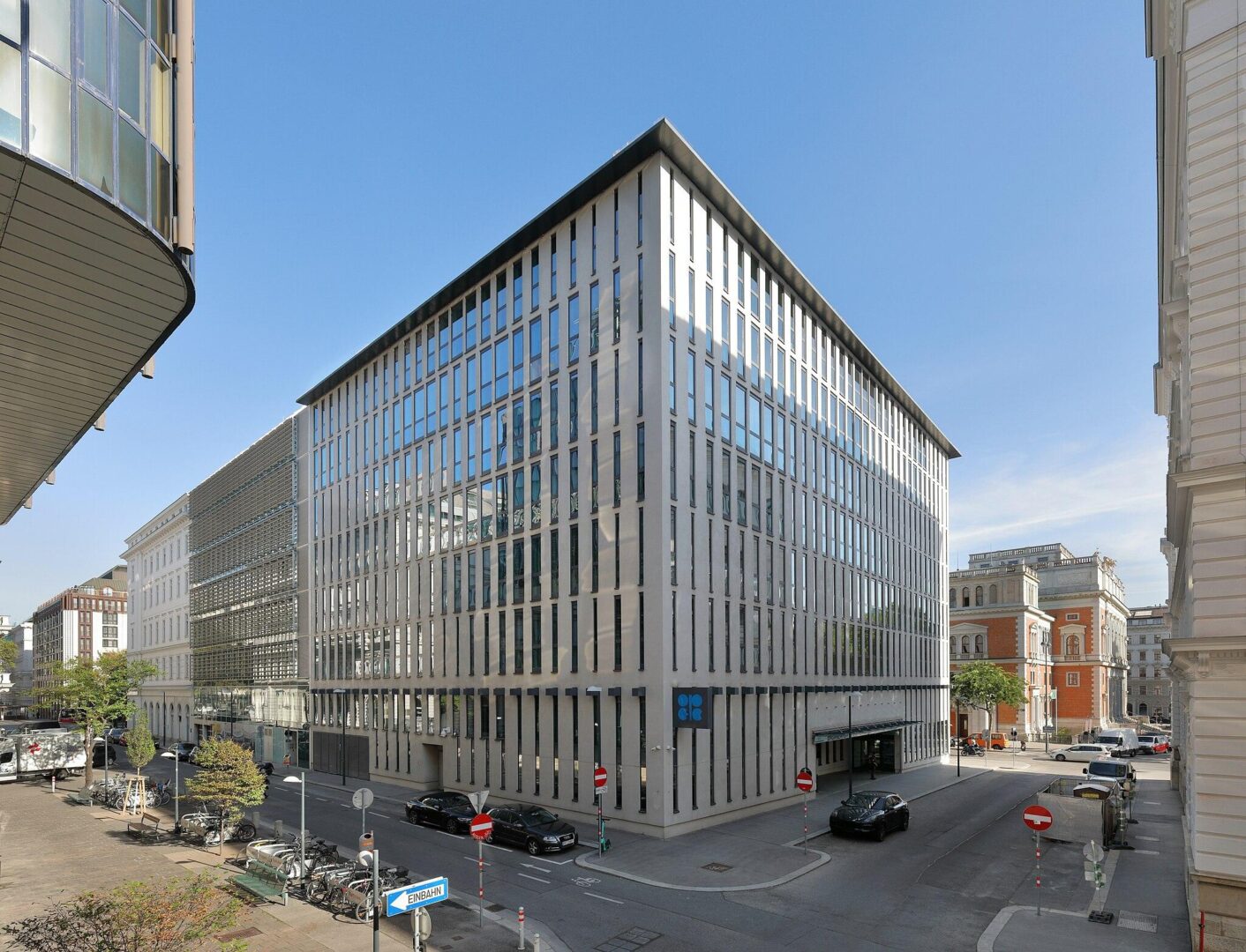 Sede da OPEP na Áustria. Entenda o relatório do órgão sobre demanda de petróleo para 2024. (Foto: Divulgação/Wikimedia Commons)