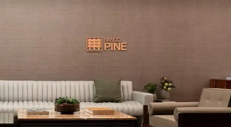 Imagem da sede do Banco Pine em São Paulo