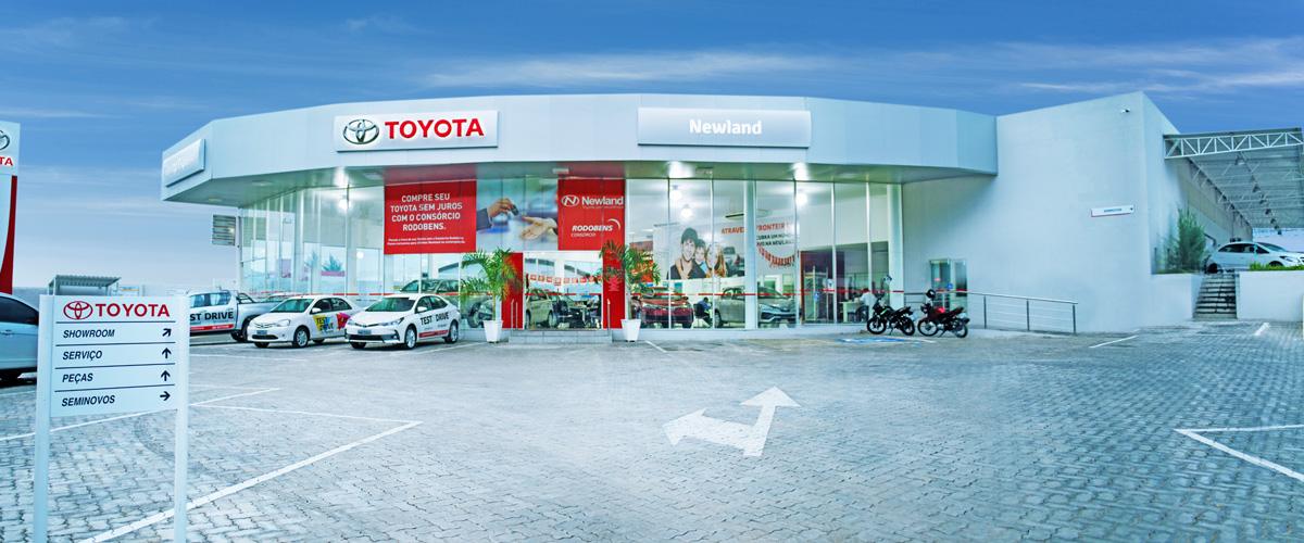 Toyota lucro recorde; produção híbrida Toyota.